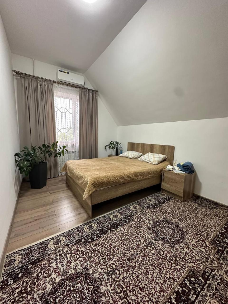 Amanat Guest House 比什凯克 外观 照片