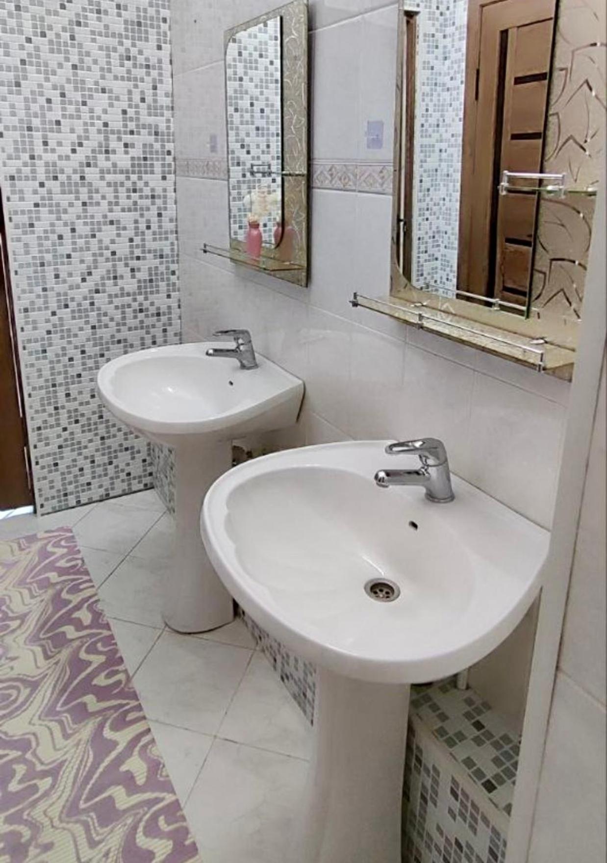 Amanat Guest House 比什凯克 外观 照片